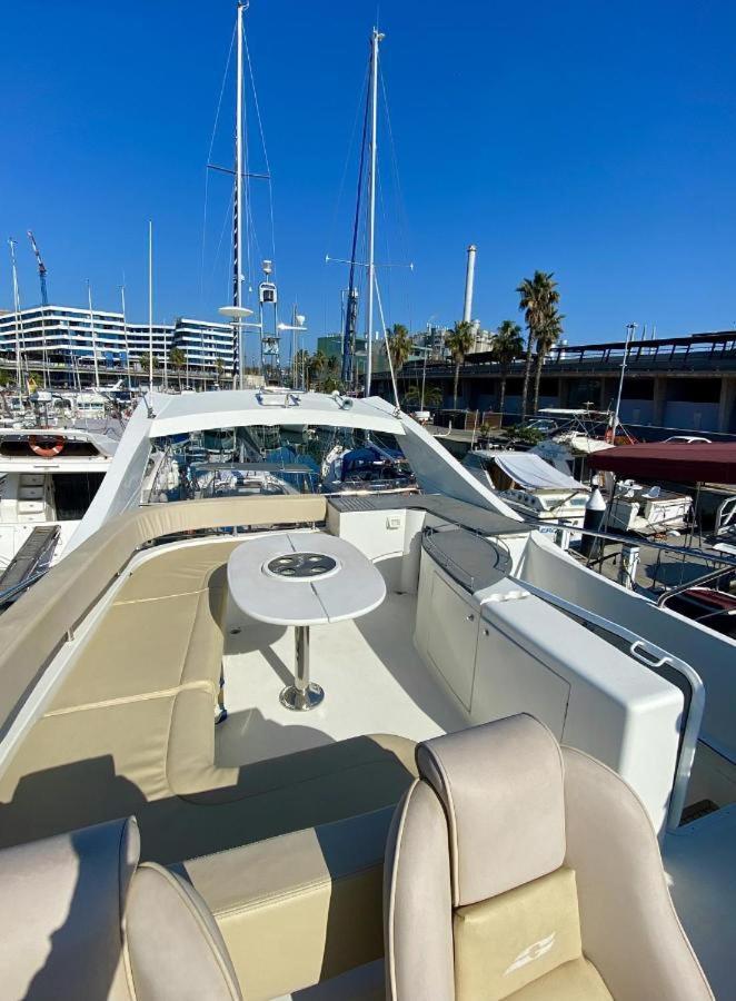 Yacht Pegasus II Hotel Barcelona Exterior foto
